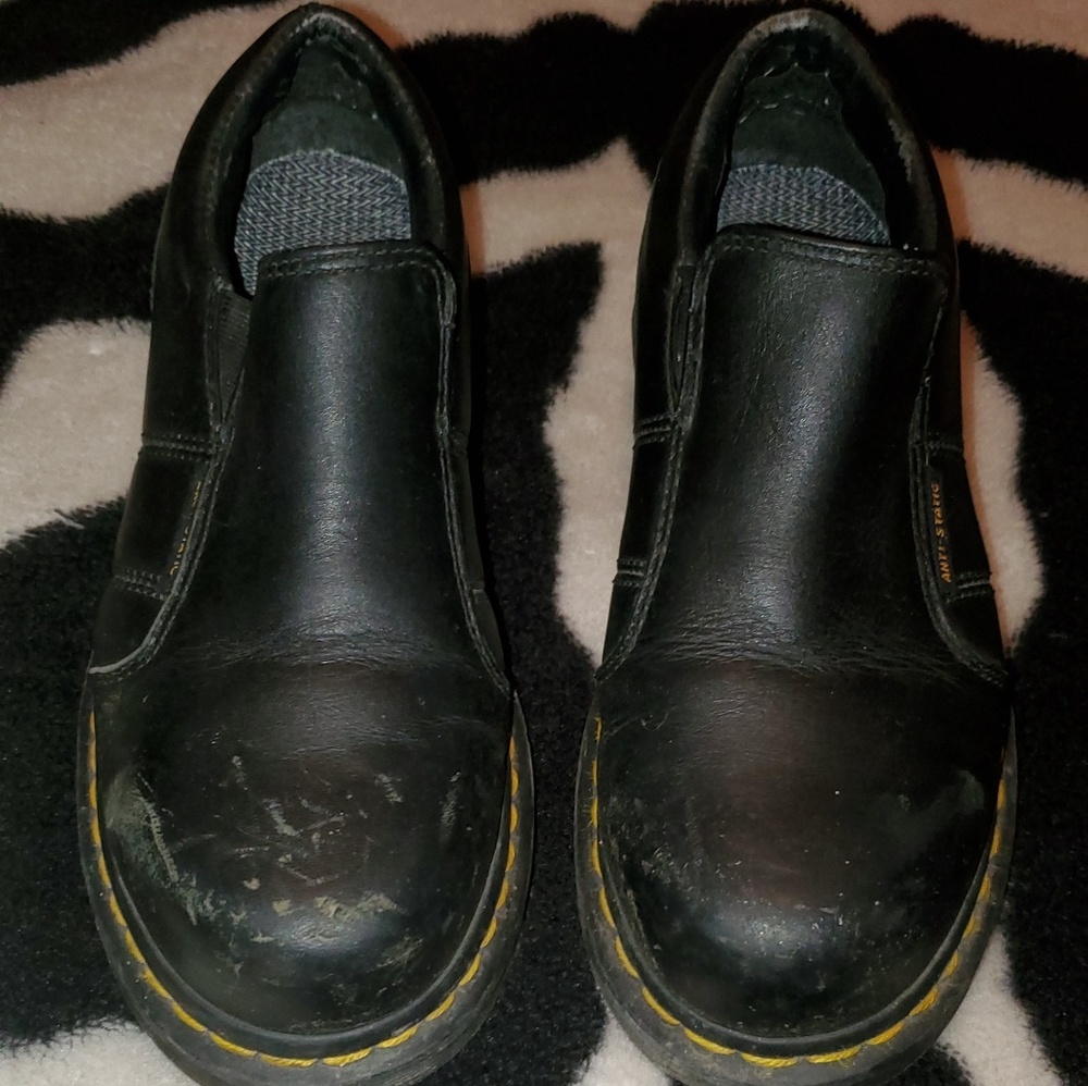 Steel toe work shoes